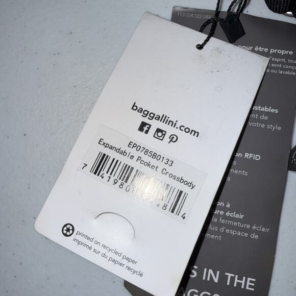 Baggallini Women’s Expandable Pocket Crossbody Bag Black NWT Flaw - Picture 6 of 6